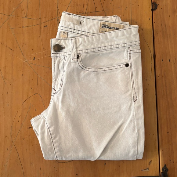 Low-Rise Straight Leg GAP White Jeans - Picture 3 of 4